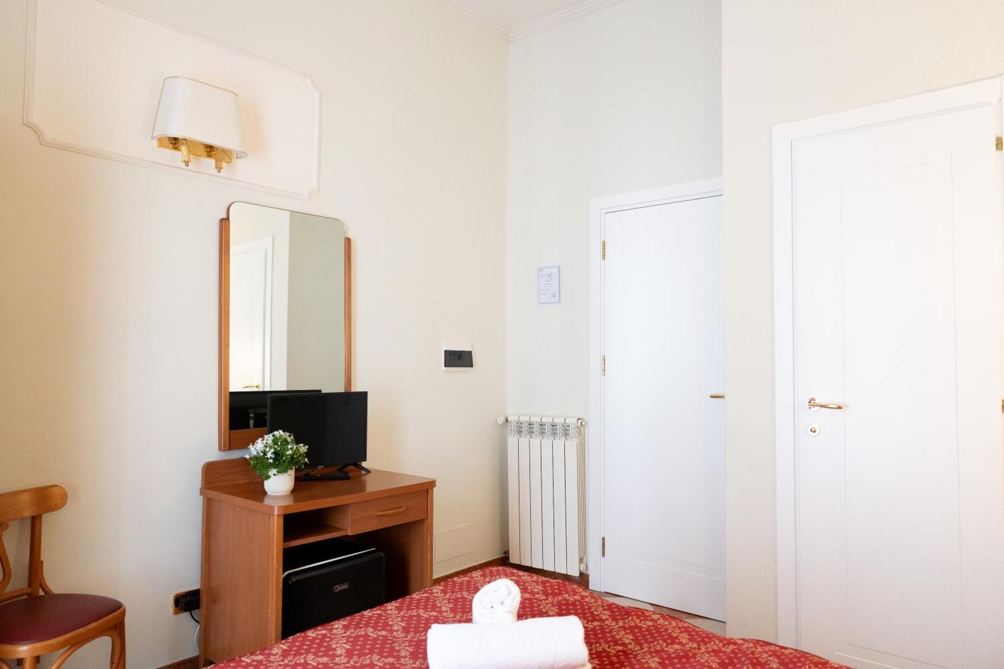 Hotel Romantica — Photos 3